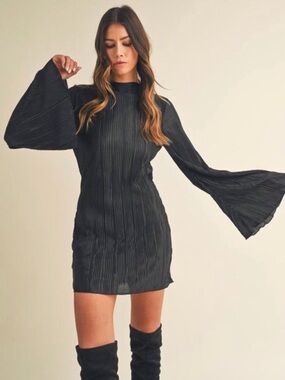 Women's Long-Sleeve Pleated Mock Neck Dress - Black